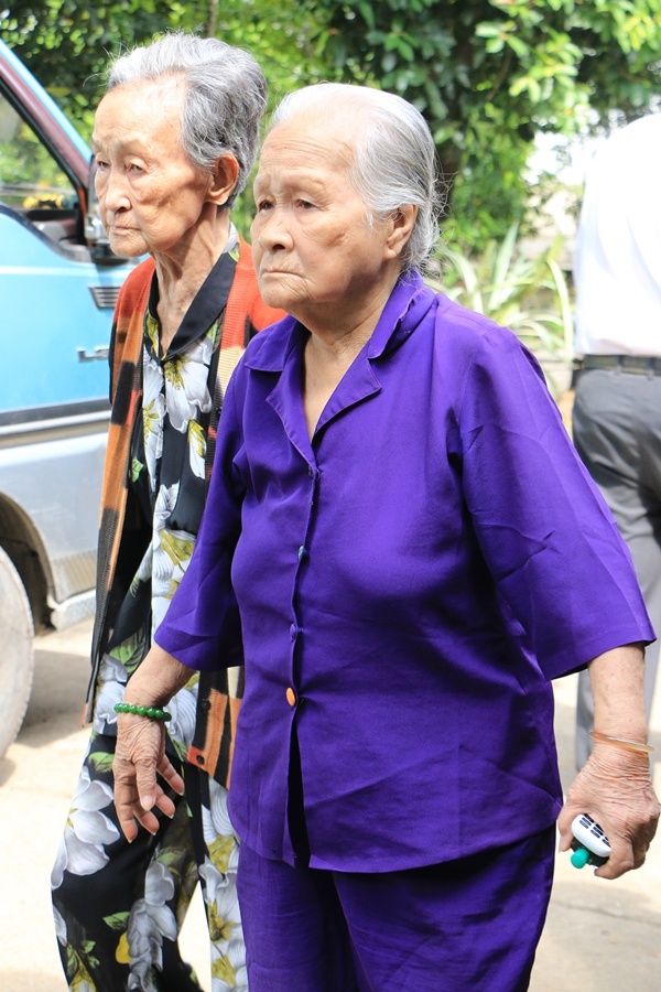 Gia đình, đồng nghiệp tiễn biệt nghệ sĩ cải lương Ngọc Hương